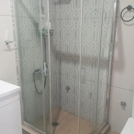 Friends' Place Апартаменты *