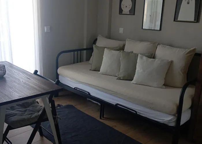 Friends' Place * Tríkala